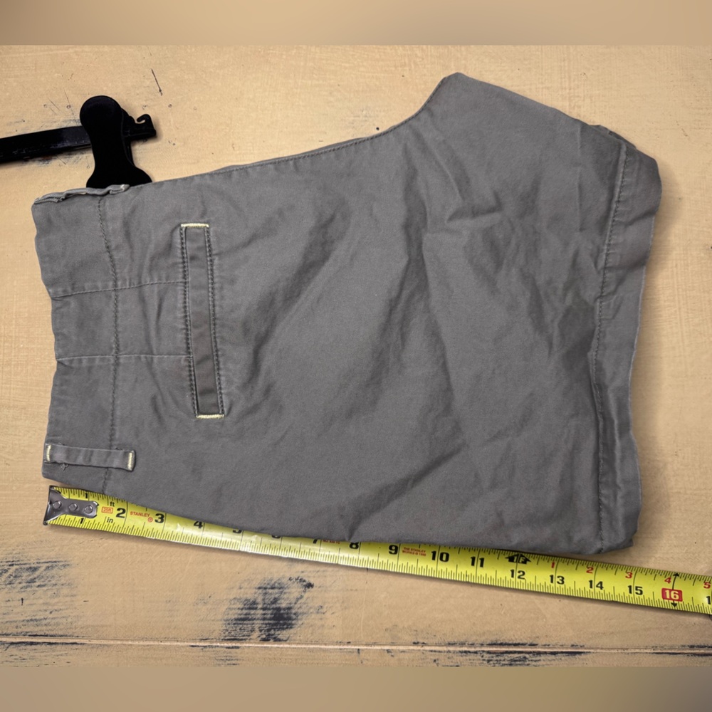 Lee Straight Fit Shorts - Picture 6 of 6